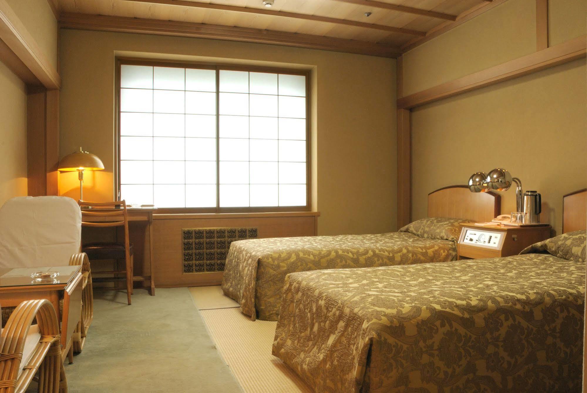 Hilltop Hotel Tokio Exterior foto
