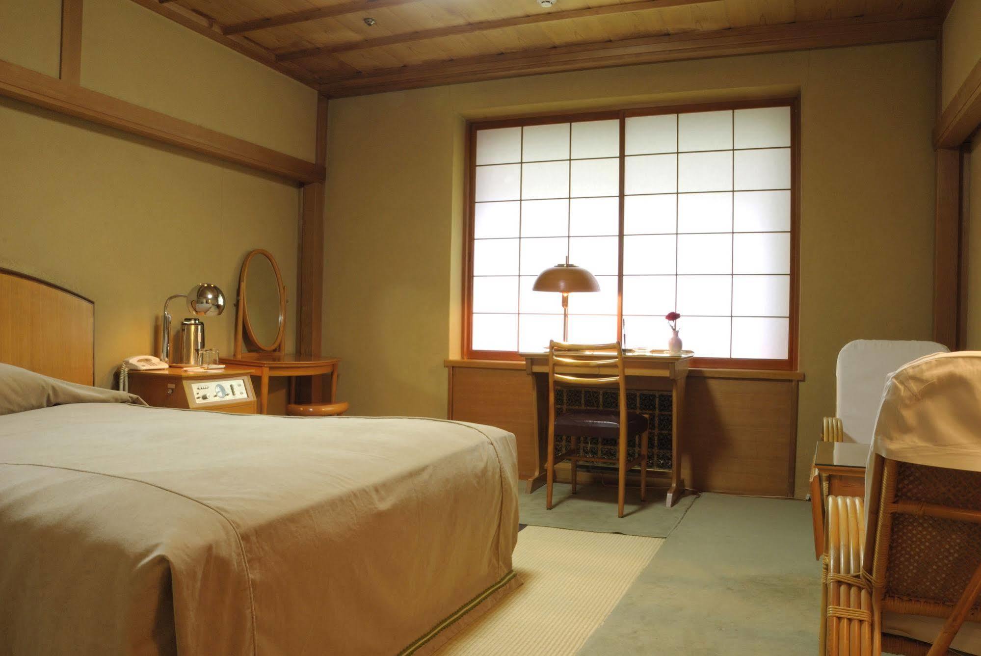 Hilltop Hotel Tokio Exterior foto